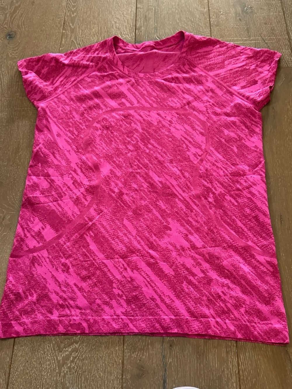 lululemon athletica Short Sleeve Active Tee in Hot Pink Pattern